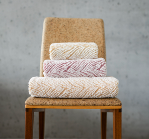 Photo of the Vasco | Euro Hand Towel ensemble.
