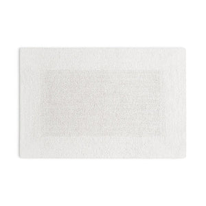 Photo of the Viana Bath Mat ensemble.