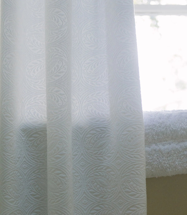 Photo of the Vienna Matelassé Shower Curtain ensemble.