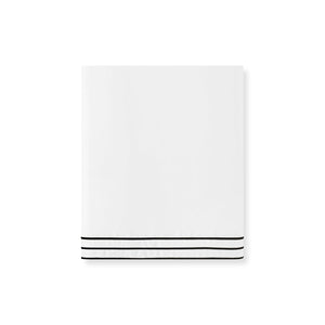 Photo of the Alba Flat Sheet ensemble.