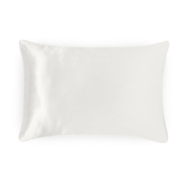 Photo of the Maria Sham Pair ensemble.