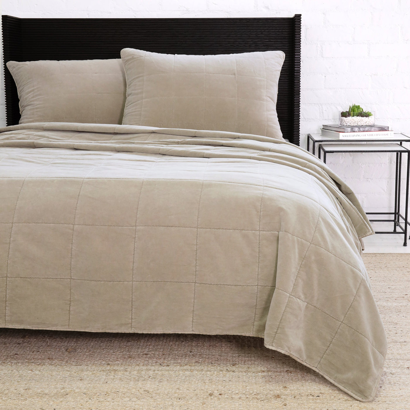 Amsterdam | Coverlet