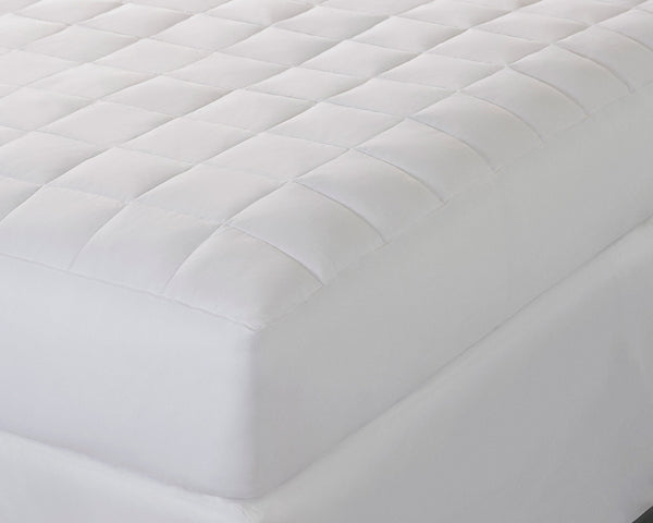 Photo of the Arcadia | Waterproof Mattress Pad ensemble.