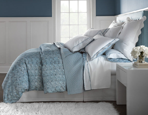 Photo of the Clara | Duvet Cover ensemble.