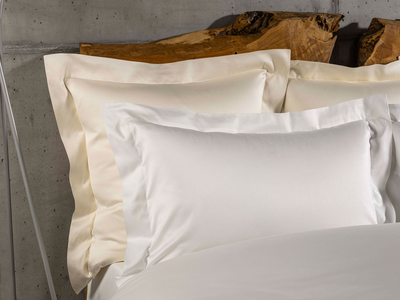 Amanda Pillowcase by Celso de Lemos - Detailed Product Image
