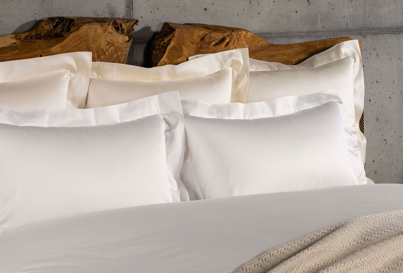 Amanda Pillowcase by Celso de Lemos - Detailed Product Image