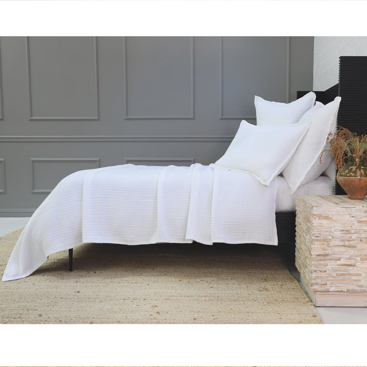 Chatham Matelassé | Coverlet