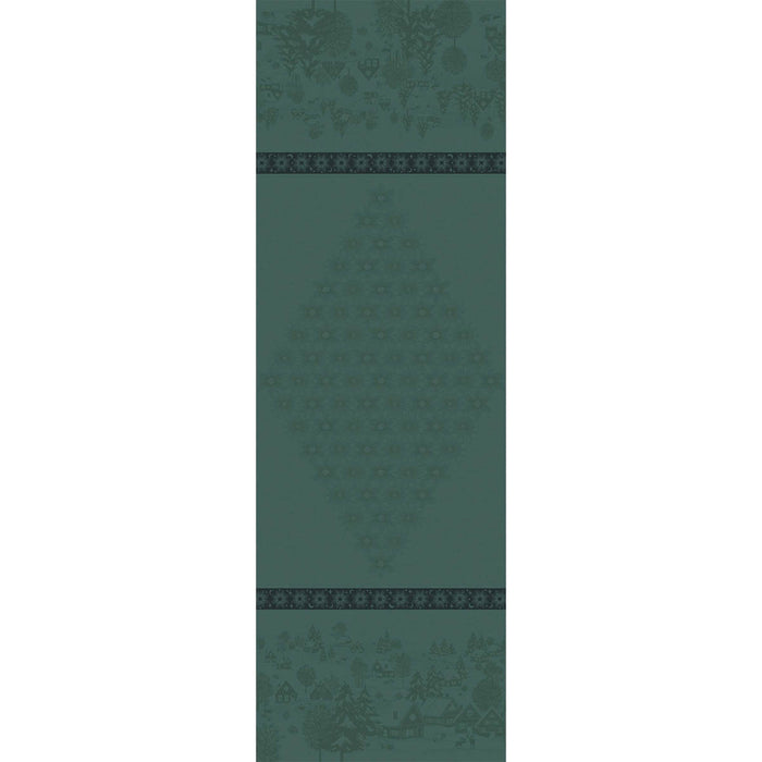 Photo of the Sous les Étoiles | Table Runner ensemble.