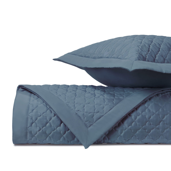 Photo of the Clover | Quilted Swatch ensemble.