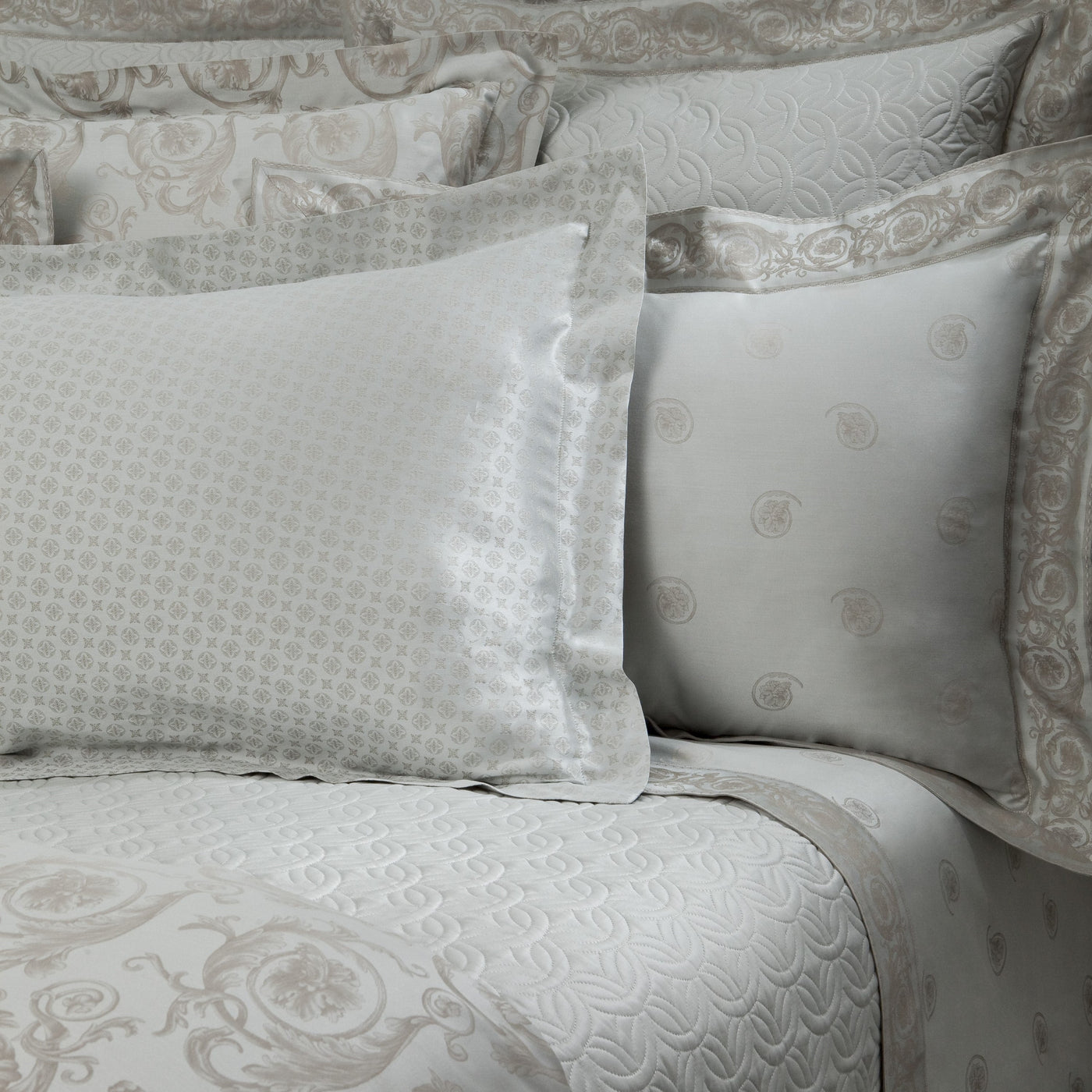 Duomo | Quilted Coverlet Set