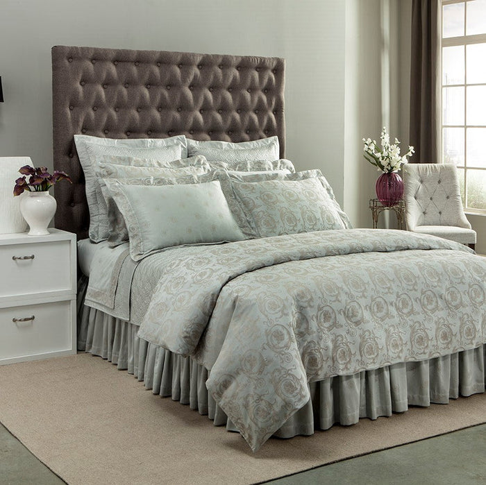 Photo of the Firenze | Quilted Coverlet Set ensemble.