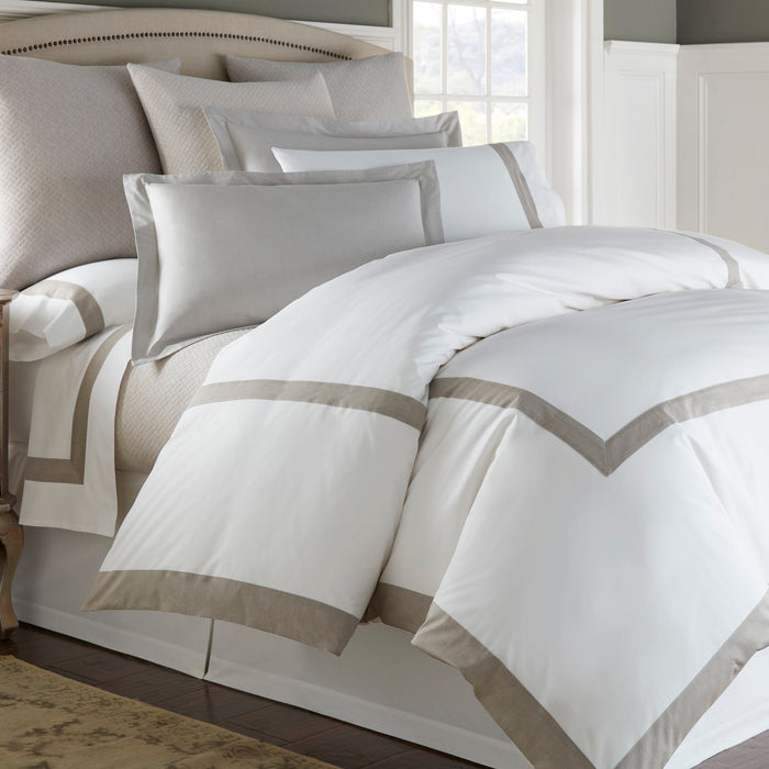 Photo of the Savannah | Coverlet ensemble.