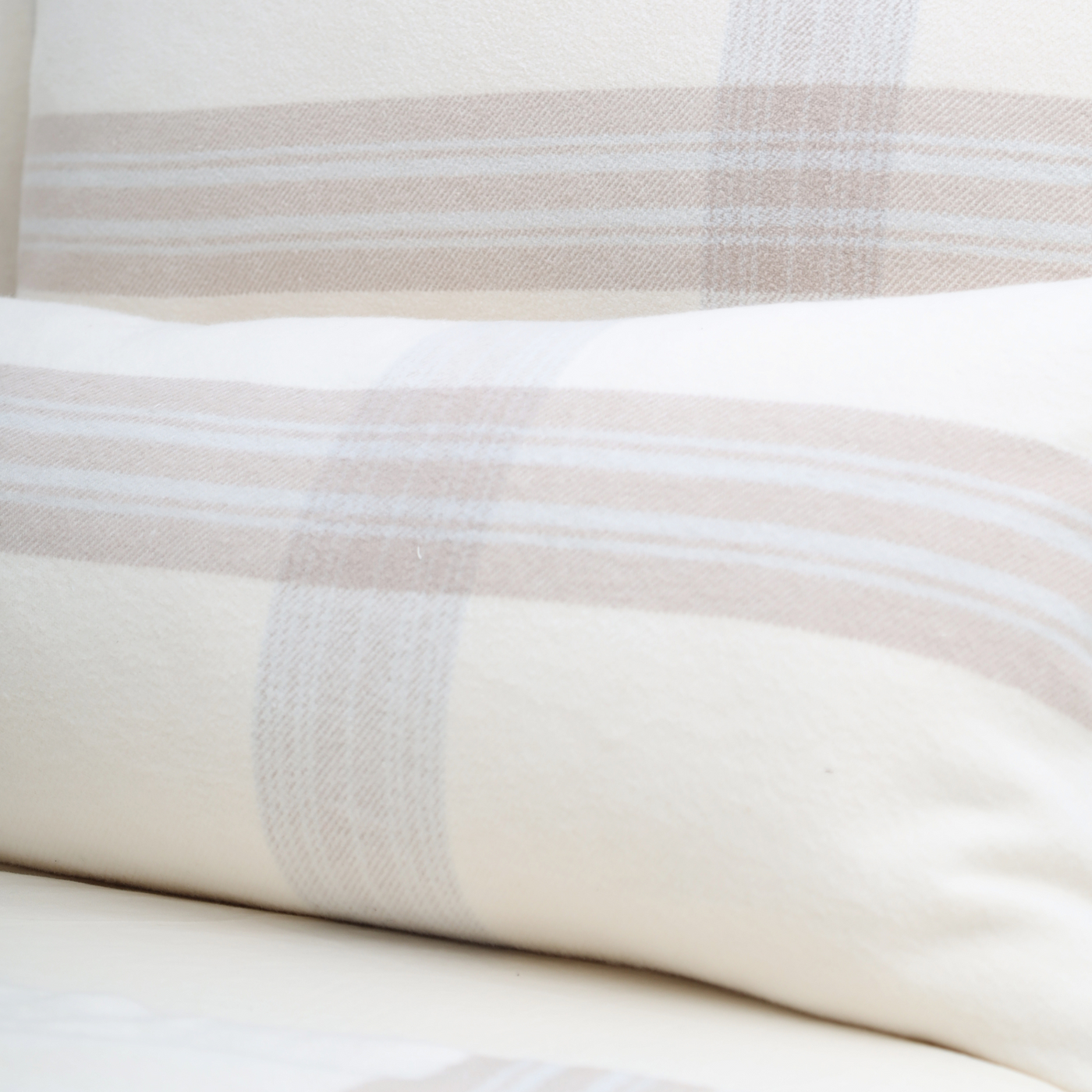 Geneva | Throw Blanket