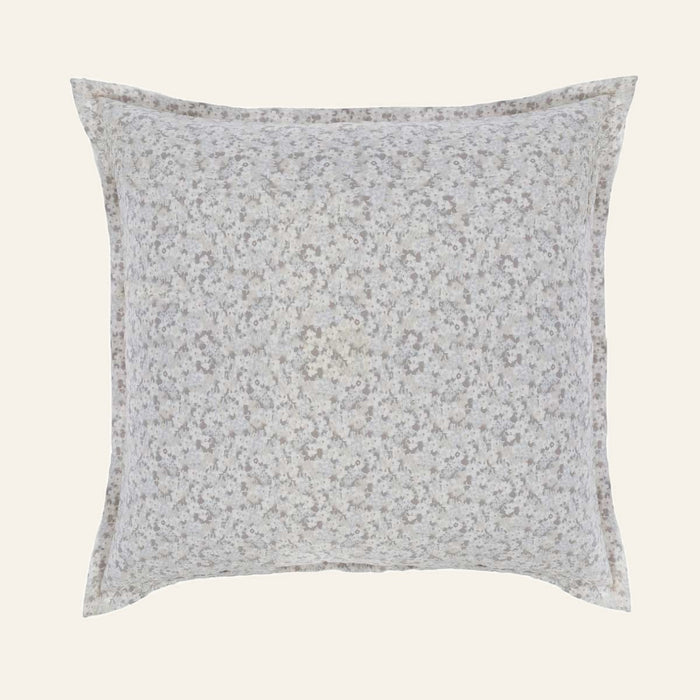 Photo of the June | Pillow Sham ensemble.