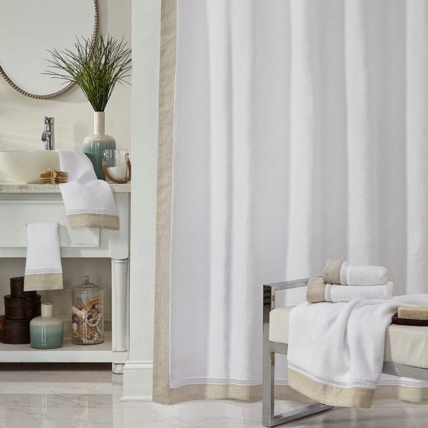 Photo of the Linea | Shower Curtain ensemble.
