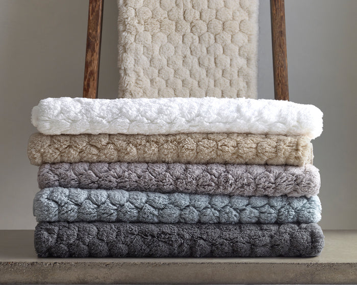 Photo of the Lotus | Bath Rug ensemble.