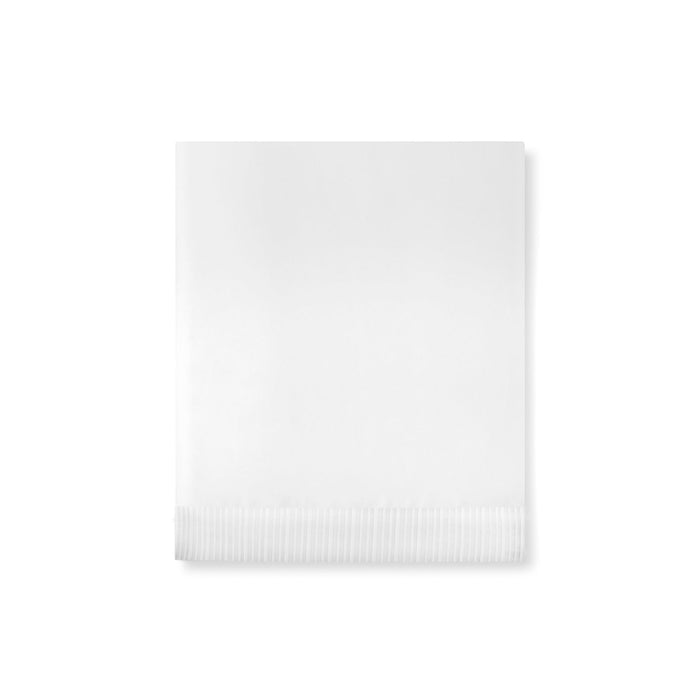Photo of the Luna Flat Sheet ensemble.