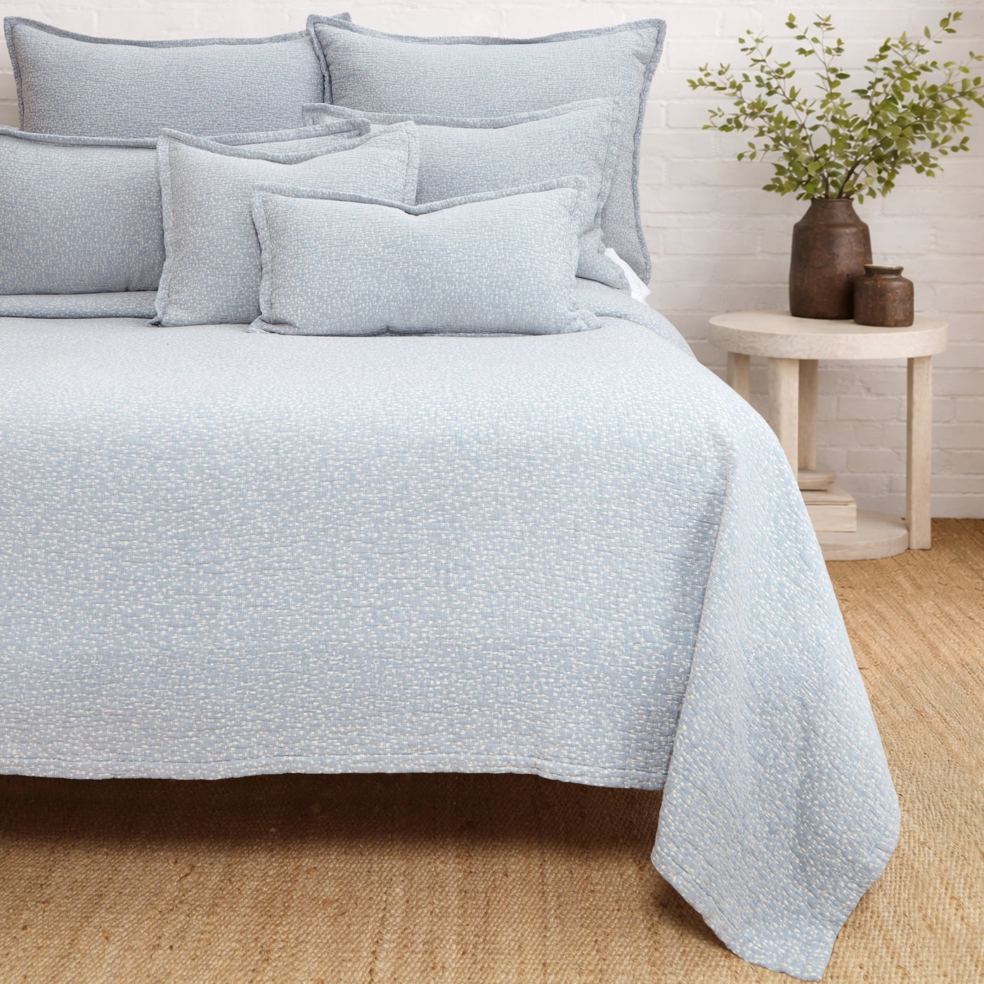 Malibu Matelassé | Coverlet