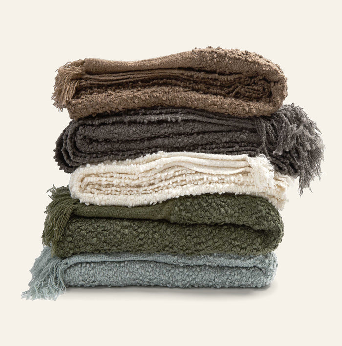 Photo of the Murphy | Throw Blanket ensemble.