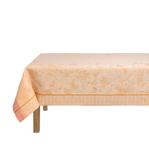 Photo of the Été Indien | Tablecloth ensemble.