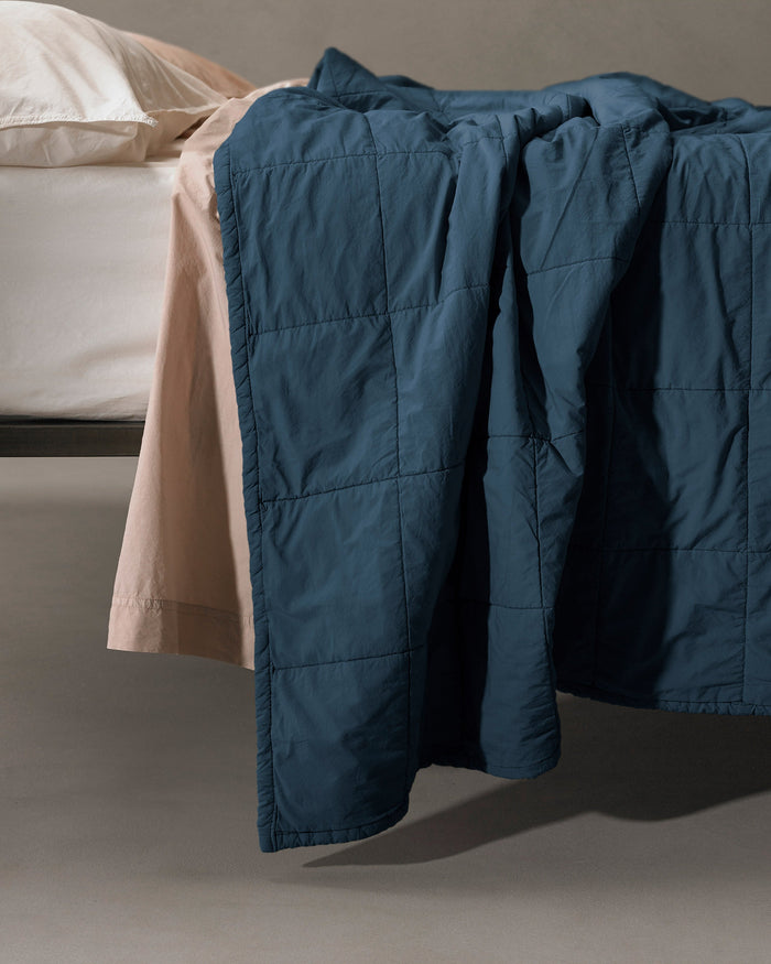 Photo of the Nite | Quilt ensemble.