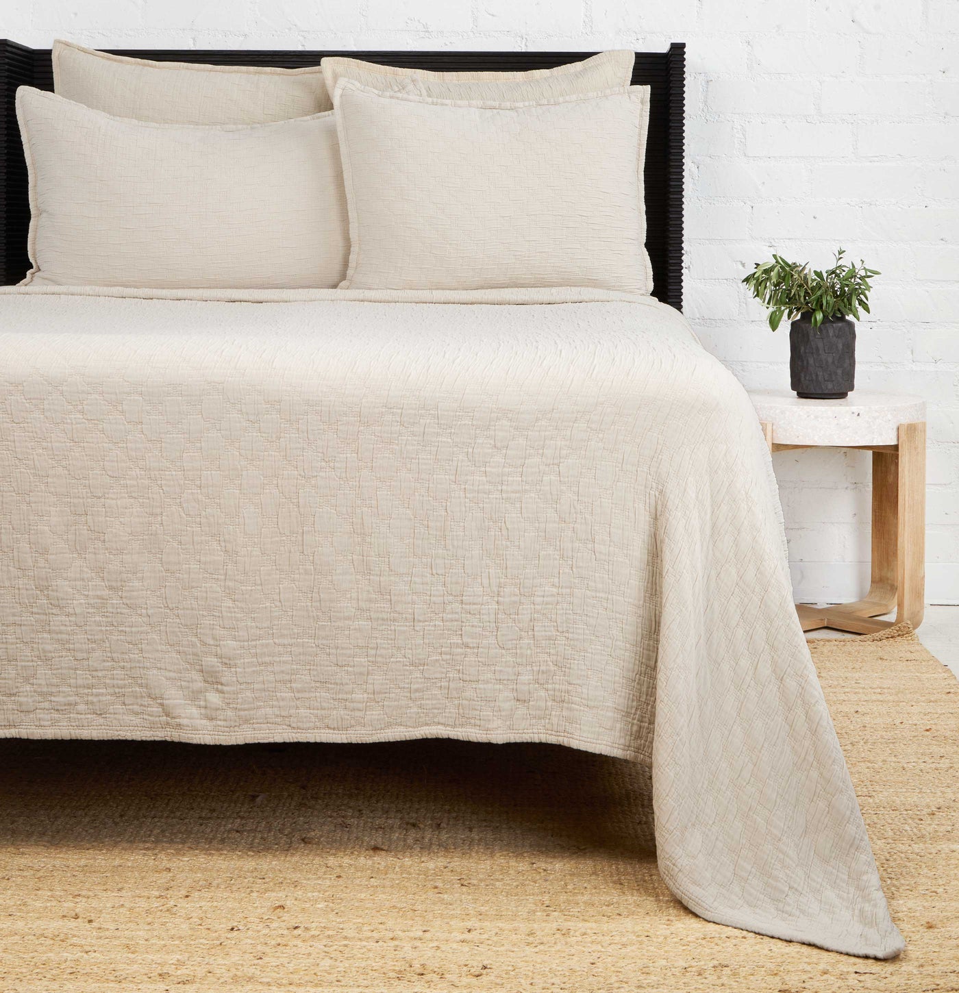 Ojai Matelassé | Coverlet