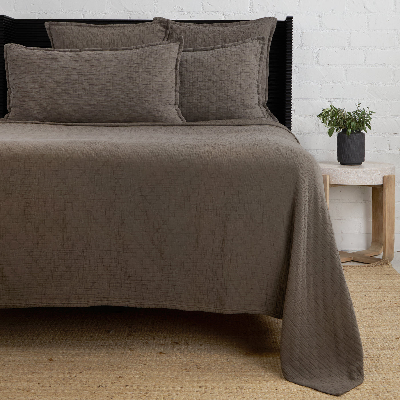 Ojai Matelassé | Coverlet