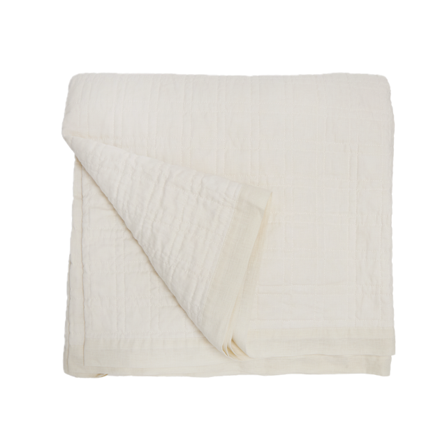 Photo of the Owen | Coverlet ensemble.