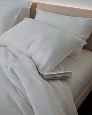 Photo of the Rem | Flat Sheet ensemble.