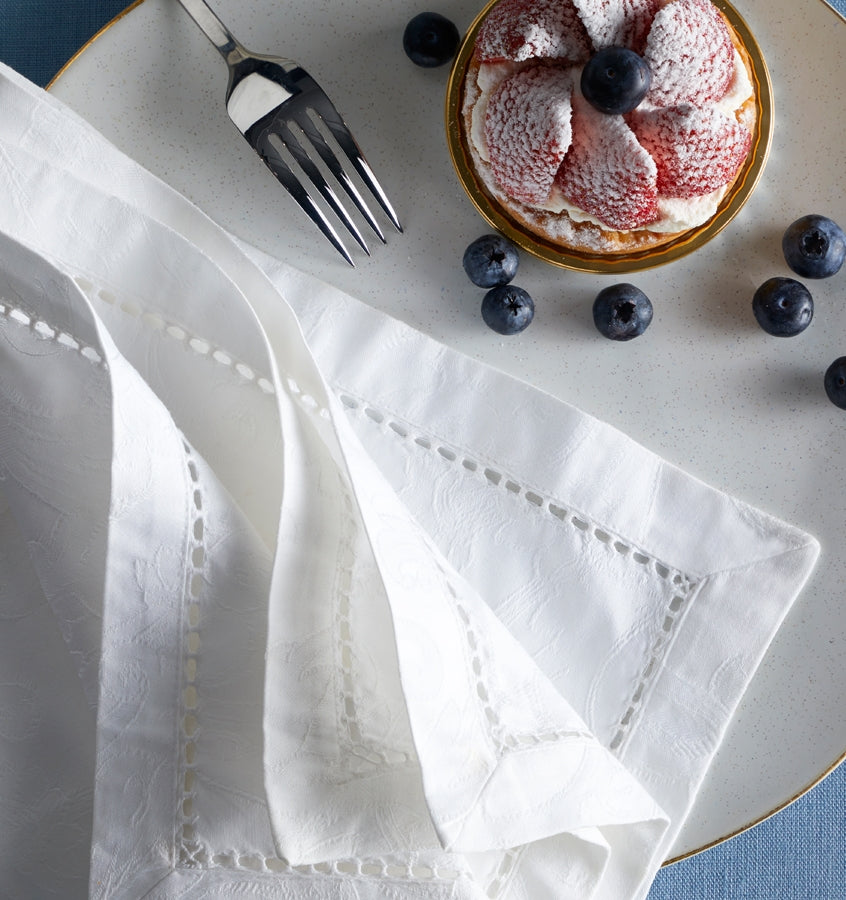 Sferra Acanthus | Table Runner Sapphire