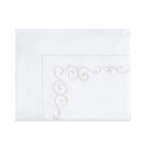 Photo of the SFERRA Giza 45 Severina | Flat Sheet ensemble.