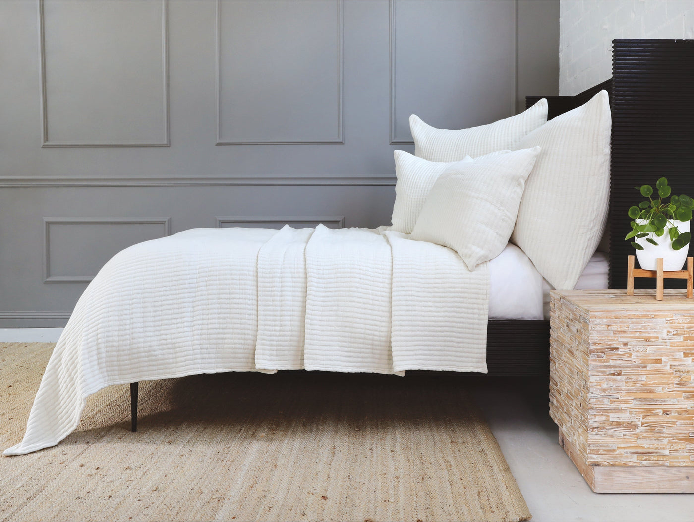 Vancouver | Coverlet