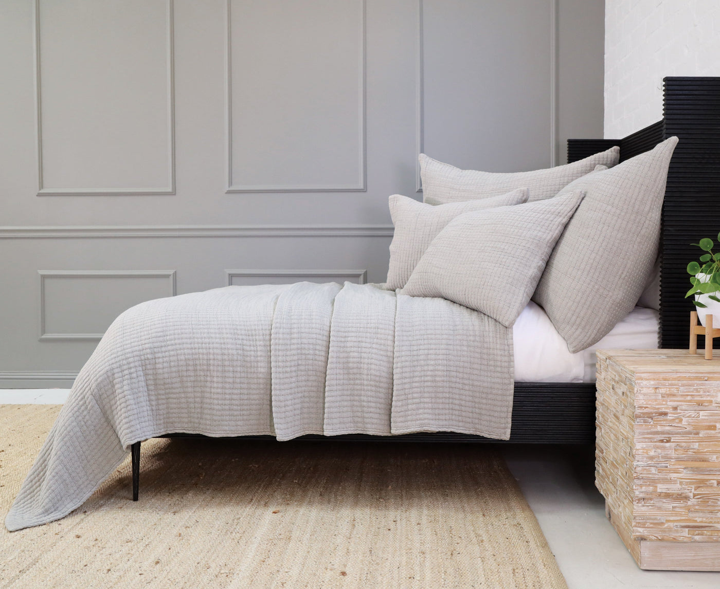 Vancouver | Coverlet