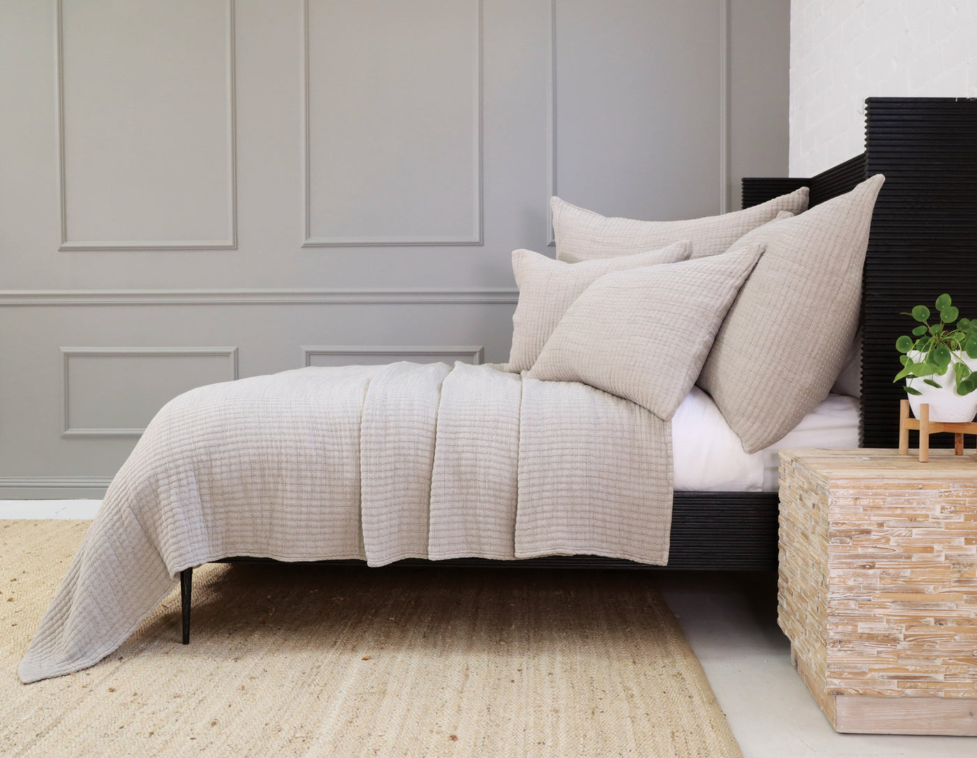 Vancouver | Coverlet