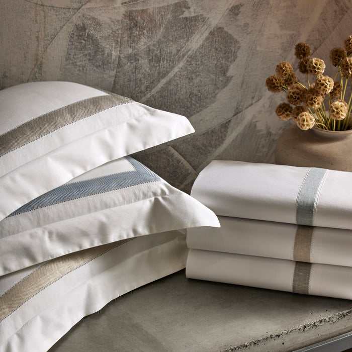 Photo of the Darcy | Fitted Sheet ensemble.