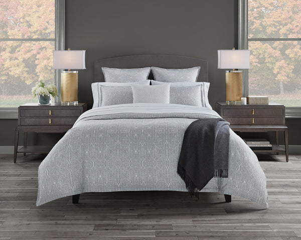 Photo of the Emilia | Pillow Shams ensemble.