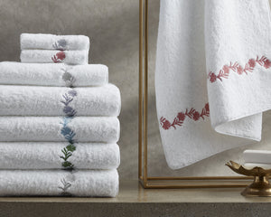 Photo of the Daphne Towel | Bath Sheet ensemble.