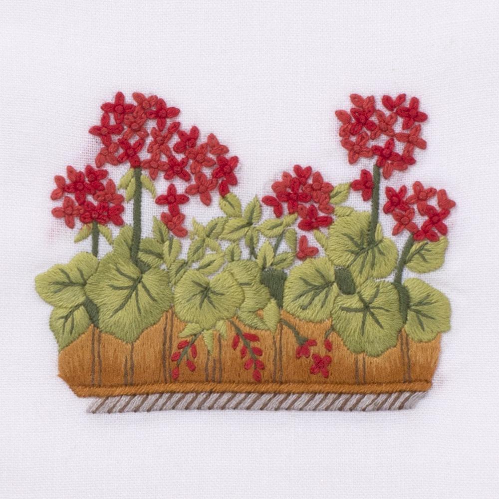 French Geraniums | Guest Towel