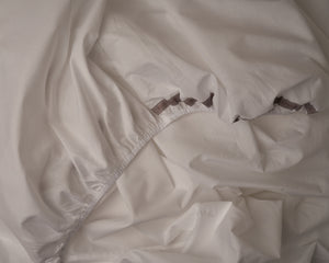 Photo of the Giza Reserve Percale | Fitted Sheet ensemble.