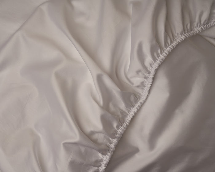 Photo of the Sea Island Sateen | Fitted Sheet ensemble.
