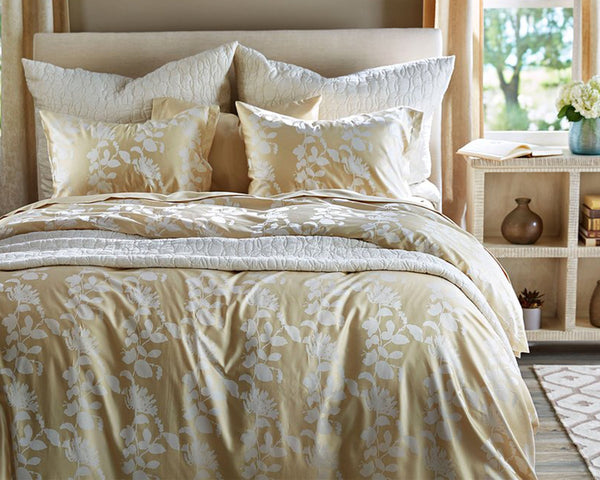 Photo of the Ombra | Duvet Cover ensemble.