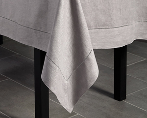 Photo of the Festival | Tablecloth ensemble.