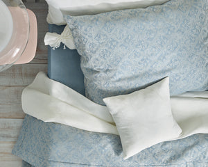 Photo of the Valdera | Fabric Sample ensemble.