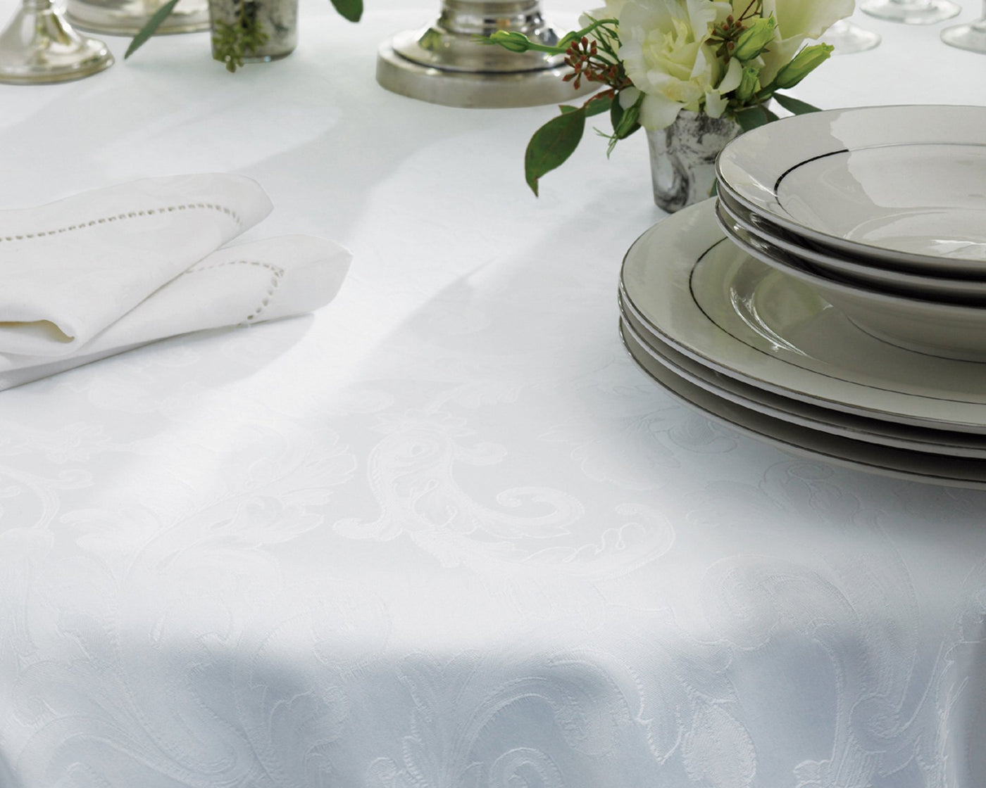 Acanthus Table Linens