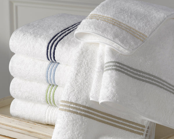 Photo of the Bel Tempo Towel | Guest Towel ensemble.