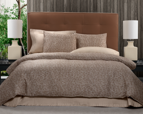 Photo of the Leopard Duvet Set ensemble.