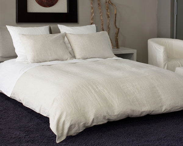 Photo of the Donatella | Fitted Sheet ensemble.