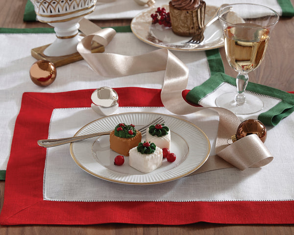 Photo of the Filetto | Cocktail Napkin,  Set of 4 ensemble.