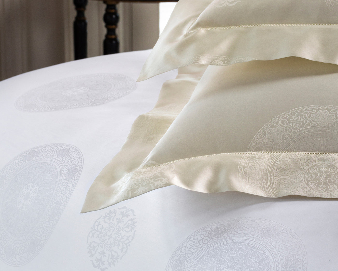 Giza 45 Medallion | Flat Sheet