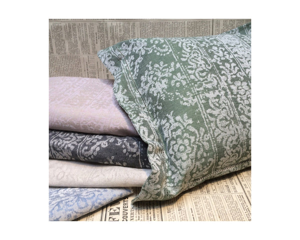 Photo of the Teresa | Firm Decorative Pillow ensemble.